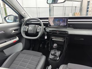 Voertuigafbeelding 12