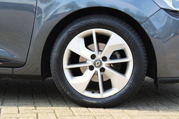 Voertuigafbeelding 5