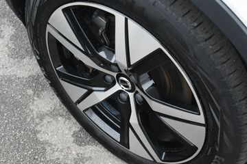 Voertuigafbeelding 4