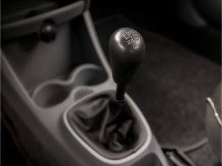 Voertuigafbeelding 9