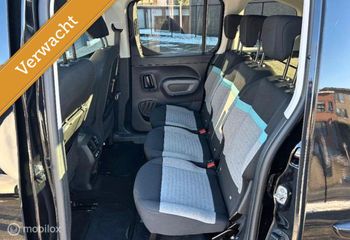 Voertuigafbeelding 8