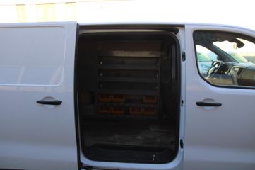 Voertuigafbeelding 9