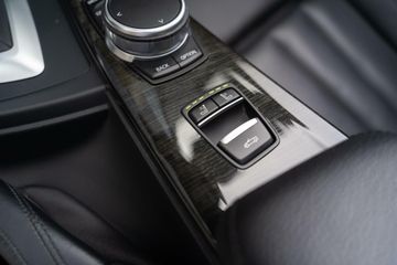 Voertuigafbeelding 35