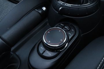 Voertuigafbeelding 18