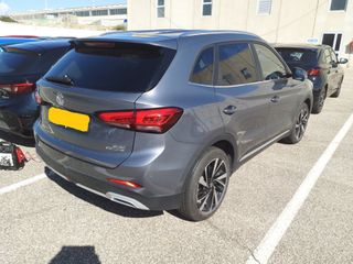 Voertuigafbeelding 4