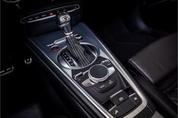 Voertuigafbeelding 24