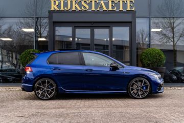 Voertuigafbeelding 3