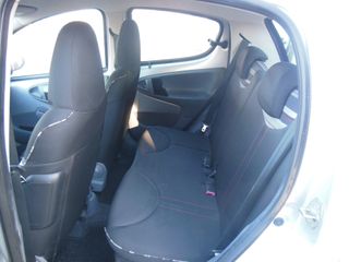 Voertuigafbeelding 7