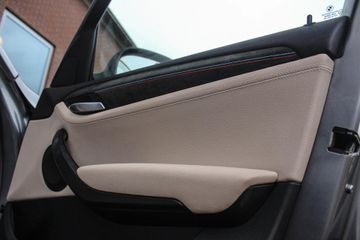 Voertuigafbeelding 30