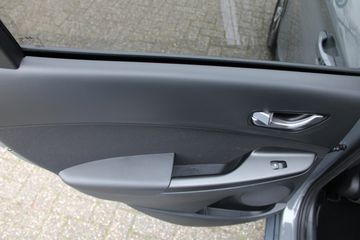 Voertuigafbeelding 9