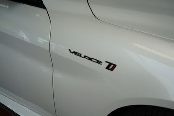 Voertuigafbeelding 17