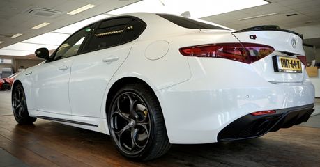 Voertuigafbeelding 4