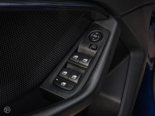 Voertuigafbeelding 38