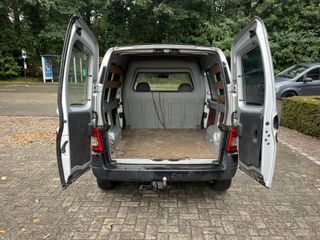 Voertuigafbeelding 4