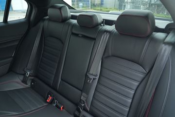 Voertuigafbeelding 43