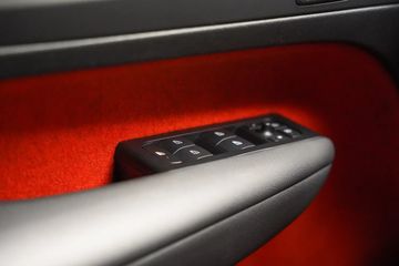 Voertuigafbeelding 24