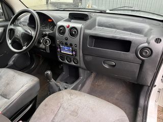 Voertuigafbeelding 25