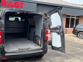 Voertuigafbeelding 12