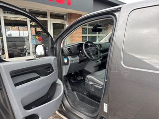 Voertuigafbeelding 13