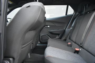 Voertuigafbeelding 10