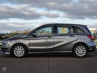 Voertuigafbeelding 6