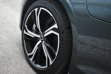 Voertuigafbeelding 4