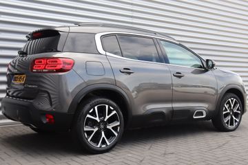 Voertuigafbeelding 6