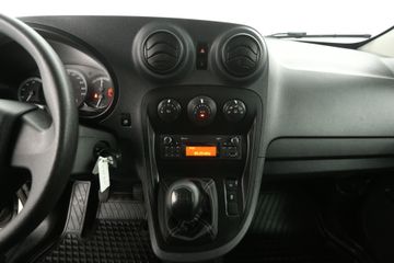 Voertuigafbeelding 10