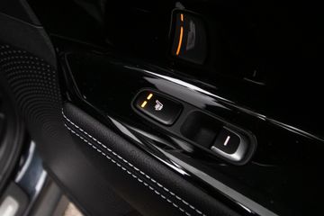 Voertuigafbeelding 38