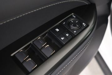 Voertuigafbeelding 6