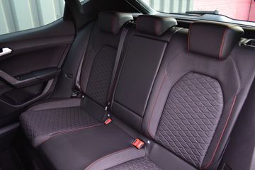 Voertuigafbeelding 10