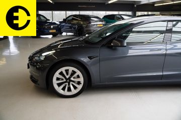 Voertuigafbeelding 18