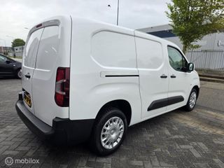 Voertuigafbeelding 4