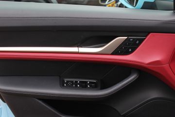 Voertuigafbeelding 35