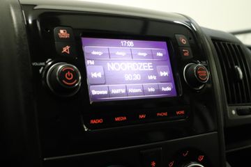 Voertuigafbeelding 12