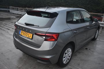 Voertuigafbeelding 3