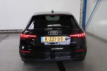 Voertuigafbeelding 5