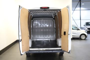 Voertuigafbeelding 12