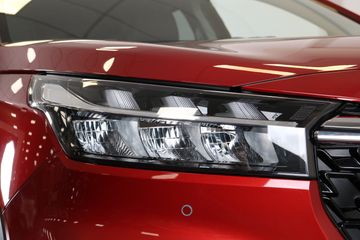 Voertuigafbeelding 6