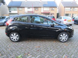 Voertuigafbeelding 12