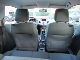 Voertuigafbeelding 8