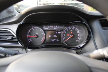 Voertuigafbeelding 13