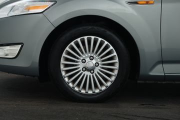 Voertuigafbeelding 4