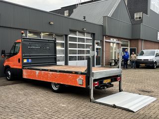 Voertuigafbeelding 2