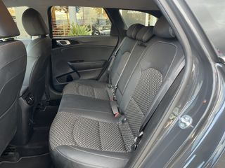 Voertuigafbeelding 11