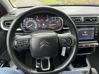 Voertuigafbeelding 9