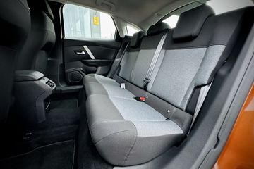 Voertuigafbeelding 12