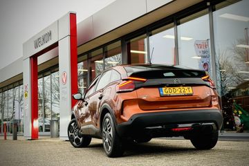 Voertuigafbeelding 6