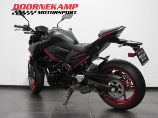 Voertuigafbeelding 4