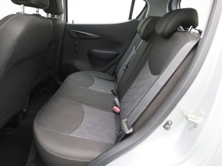 Voertuigafbeelding 8